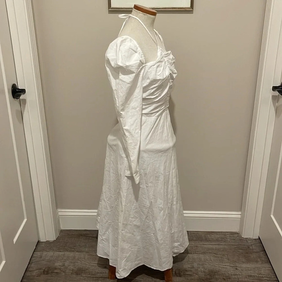 NWT!! ASTR - The Label White Cotton Puff Sleeves Midi Dres - Size Medium - Picture 4 of 10